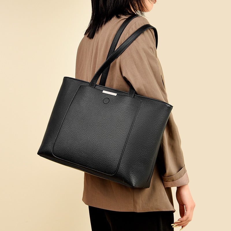 **1 HIGH-END TOTE