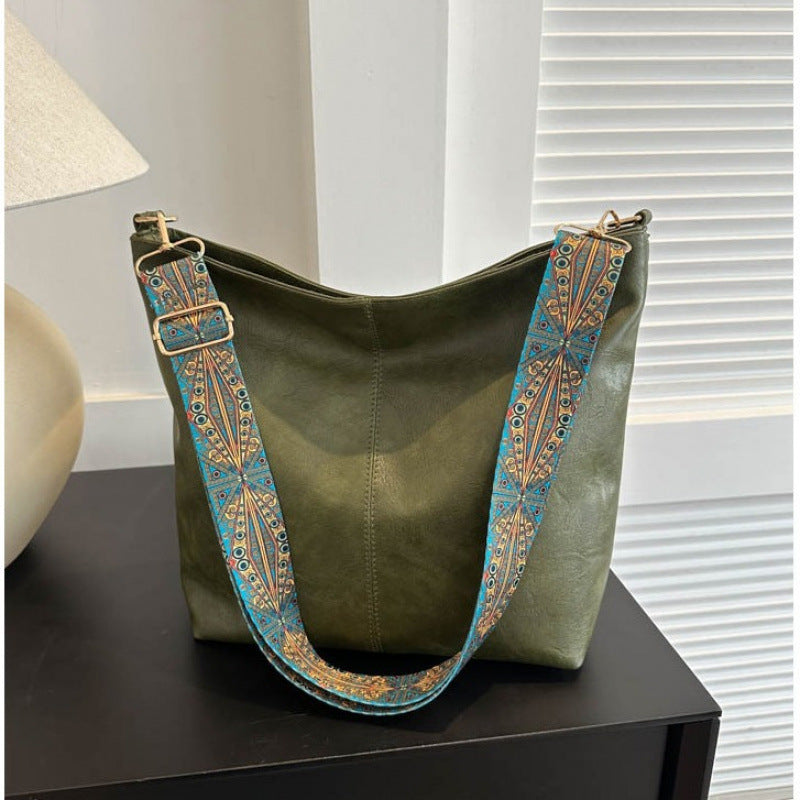 1. RETRO SHOULDER BAG