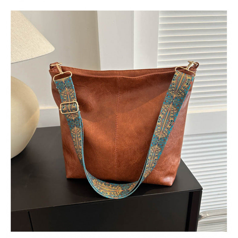 1. RETRO SHOULDER BAG
